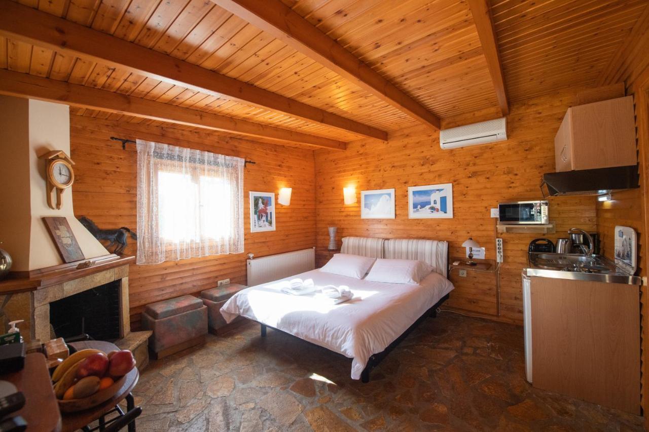 Aliki Guest House Aigio Exterior foto