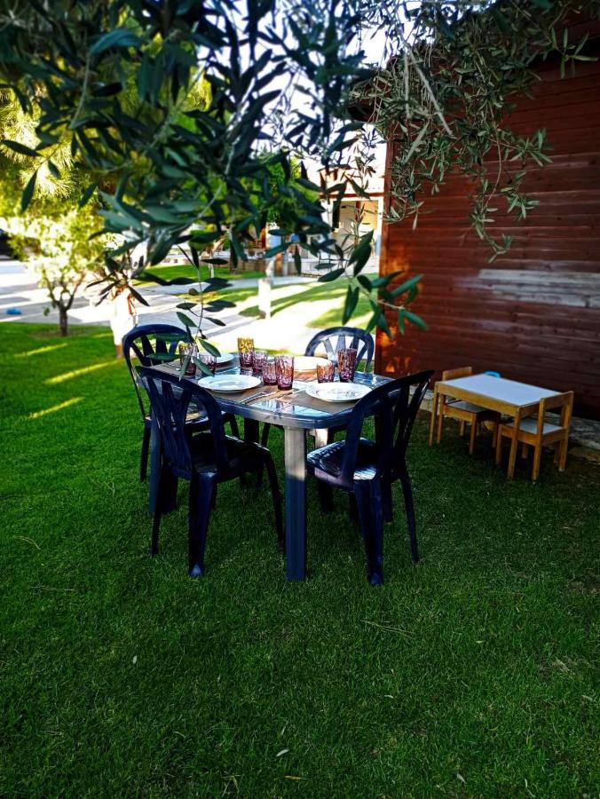 Aliki Guest House Aigio Exterior foto