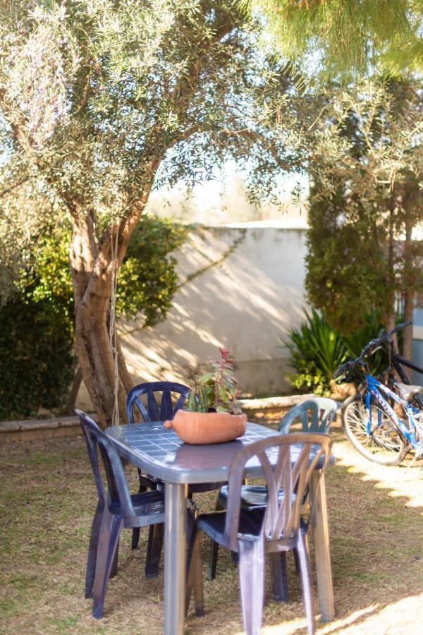 Aliki Guest House Aigio Exterior foto